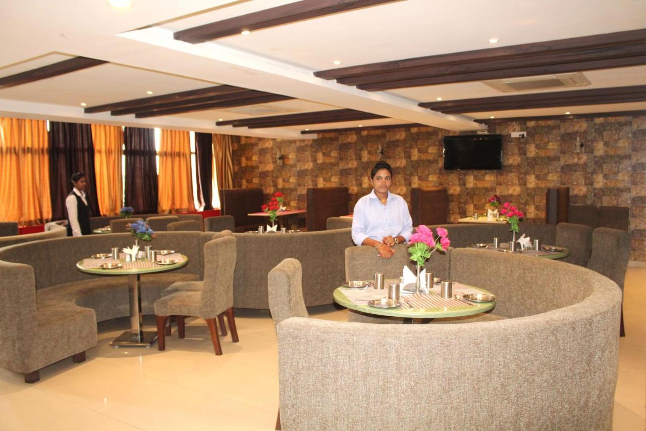 Hotel Anandam Kanker Exterior photo